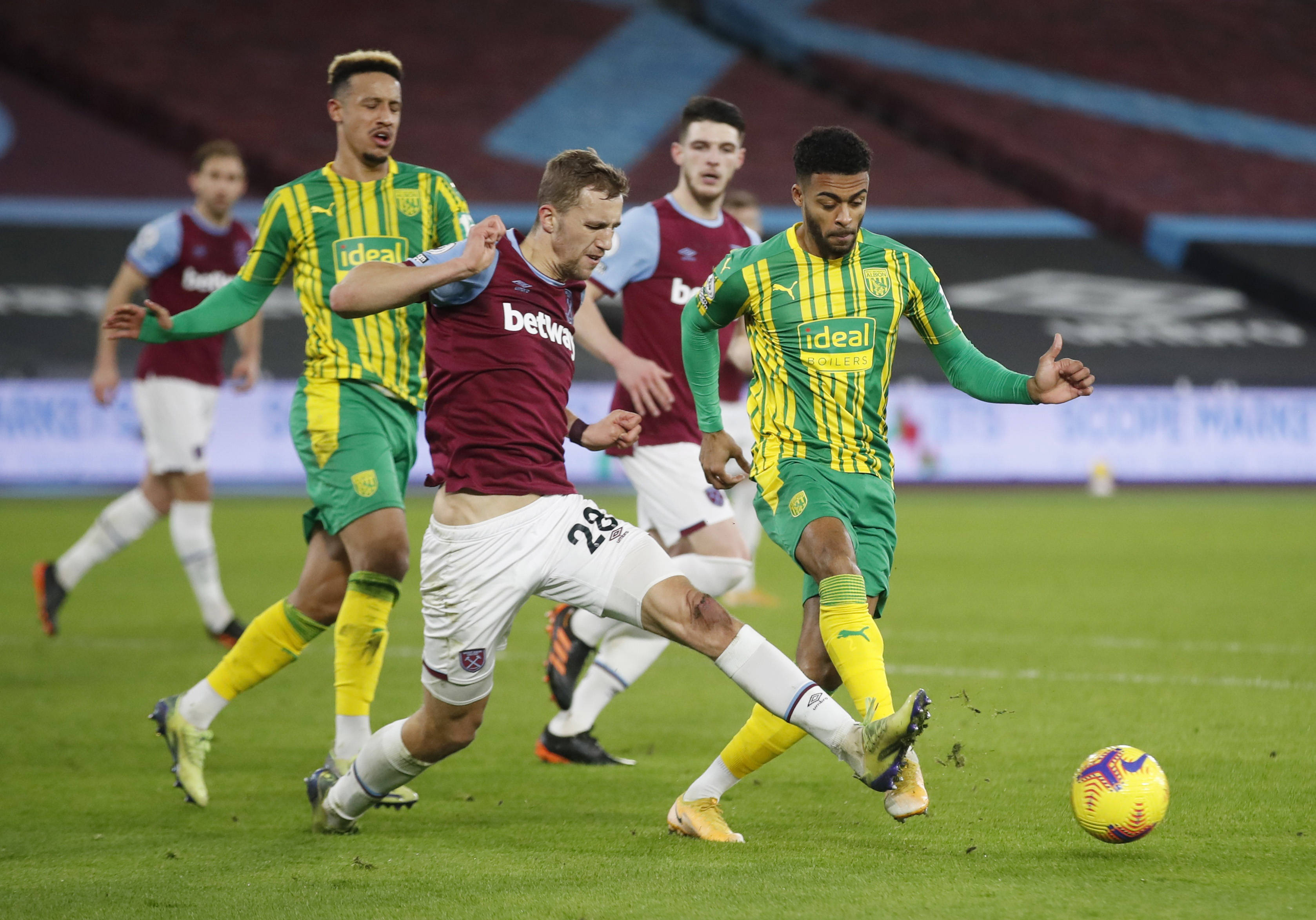 同样依赖于 同样依赖于